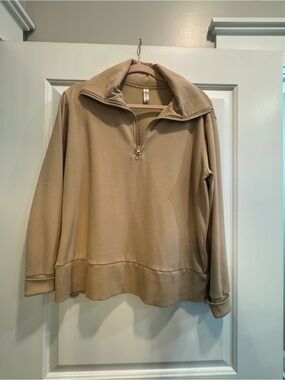 Wander Women’s Zip-Neck Sweater in Beige